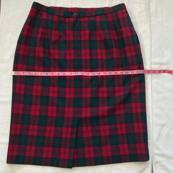 Vintage Pendleton Lindsay Tartan Plaid 100% Wool Skirt Red & Green USA Size 18 - Picture 15 of 17